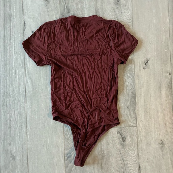 Wilfred Short Sleeve Burgundy Bodysuit - Picture 2 of 3